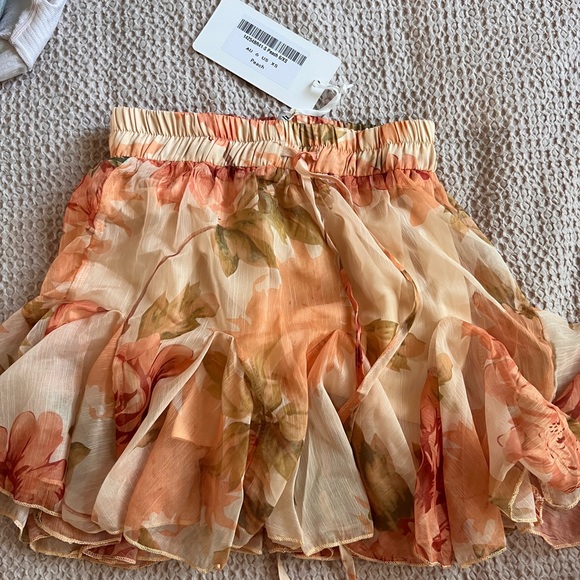 Hello Molly Skirt XS - Picture 4 of 4